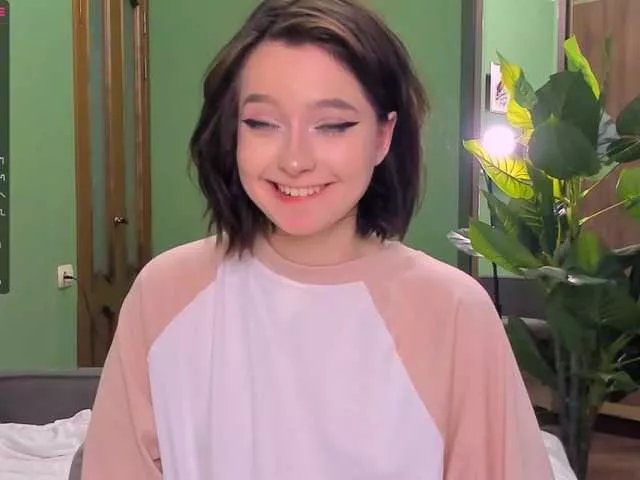 Offline -chamomile- on BongaCams