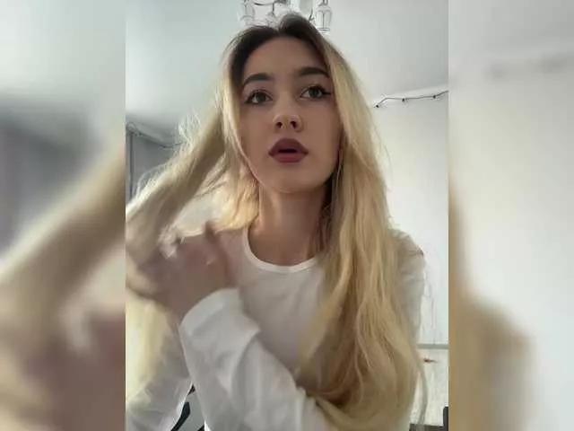 -Lana-Chester- on BongaCams 