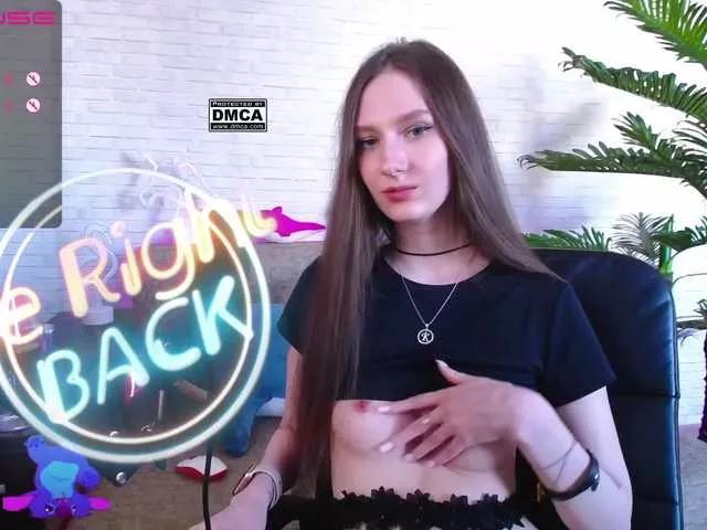 -Lovely on BongaCams 