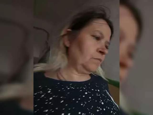 -Raven40- on BongaCams 