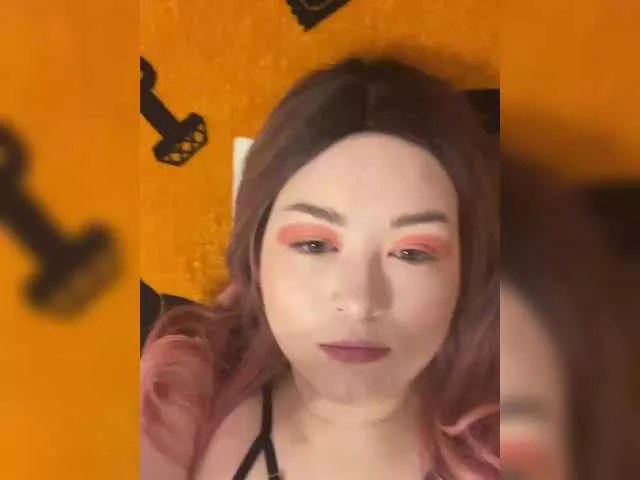 Offline -tiny-nika- on BongaCams