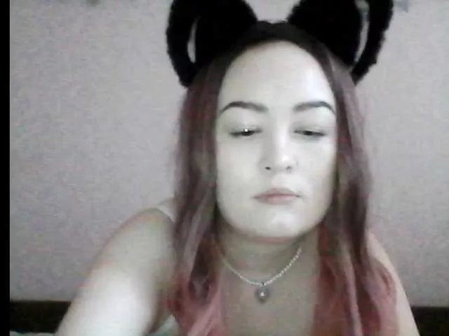 Offline -tiny-nika- on BongaCams