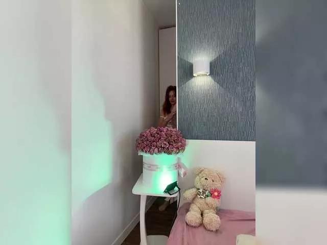 -wowFox- on BongaCams 