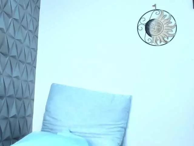 6curvyhot9 on BongaCams 