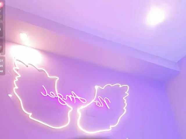 Adhara-monroe on BongaCams 