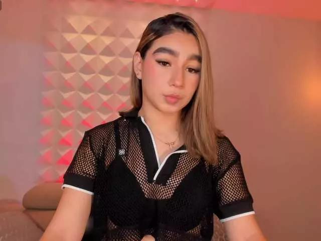 AdharaMoretti on BongaCams 