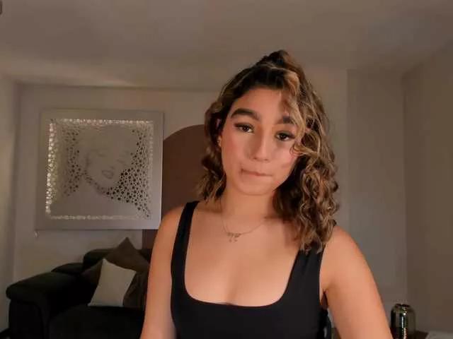 AdharaMoretti on BongaCams 
