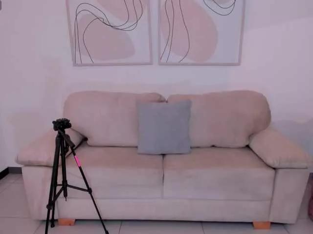 AdharaMoretti on BongaCams 