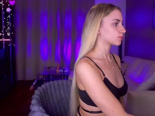 adria-lux on BongaCams 