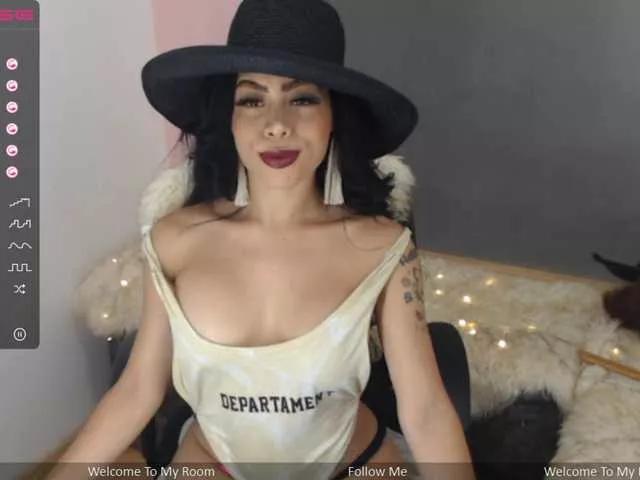 Offline AgathaFiore on BongaCams