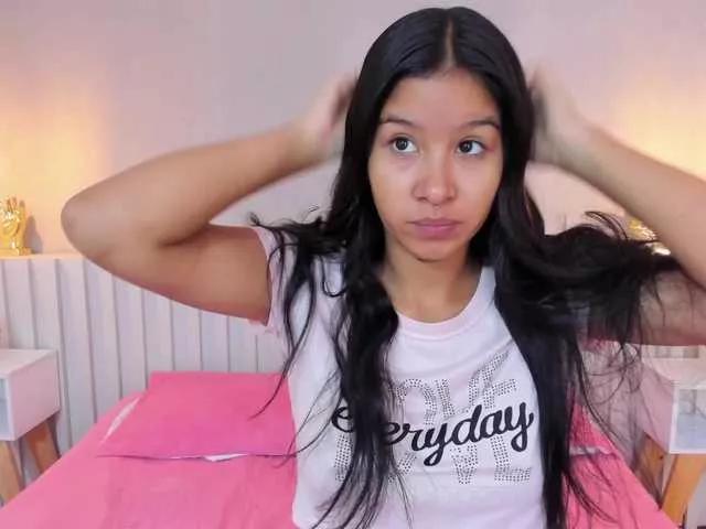 Aida-Moreno on BongaCams 