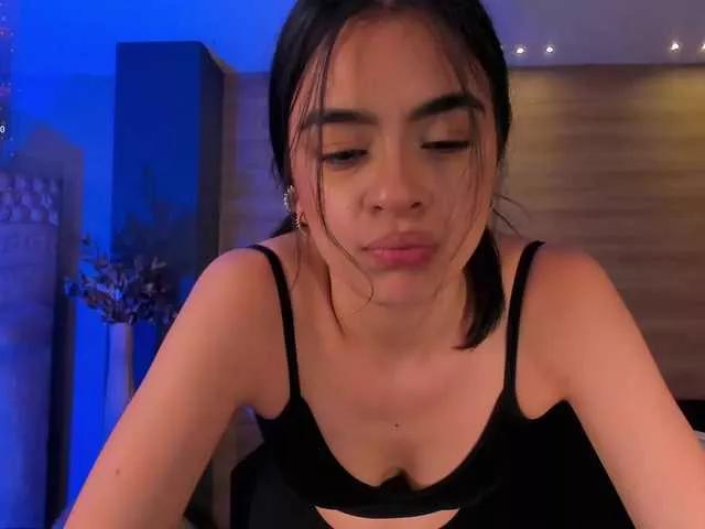 AlanaCraft on BongaCams 