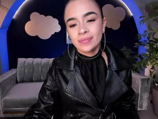 AlanaCraft on BongaCams 