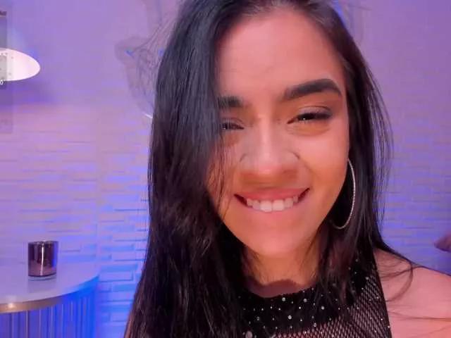 AlanaCraft on BongaCams 