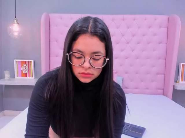 ALASKA-JONES on BongaCams 