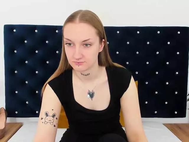 AlexaKisses on BongaCams 