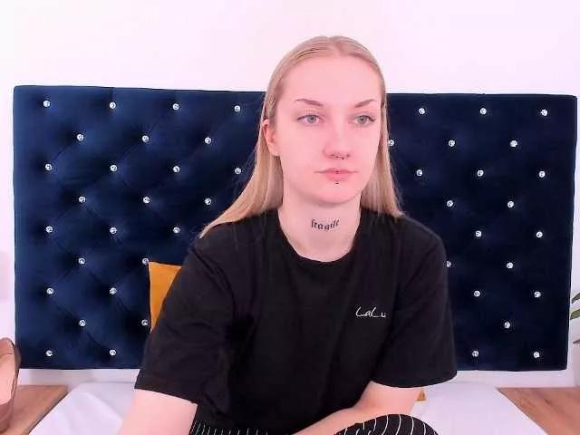 AlexaKisses on BongaCams 
