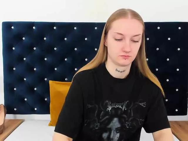 AlexaKisses on BongaCams 