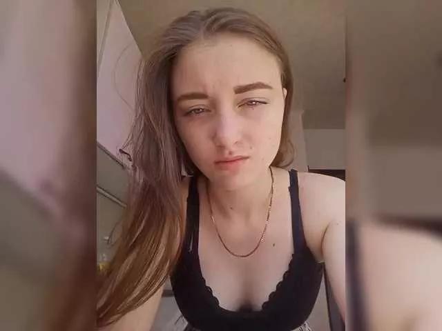 AlinaLili on BongaCams