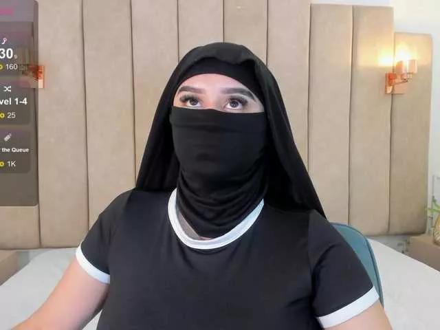 allanaluna on BongaCams 