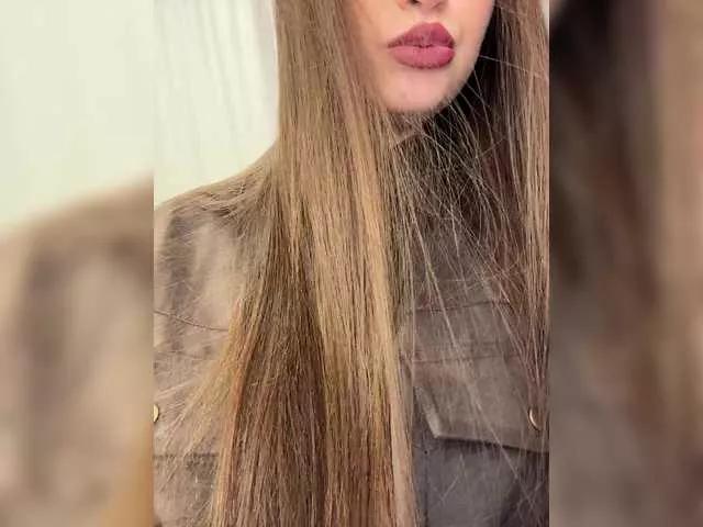 Alliina-leee on BongaCams 
