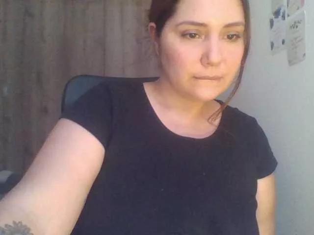 Amelia11 on BongaCams 