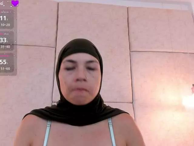 Freechat amira-s on BongaCams