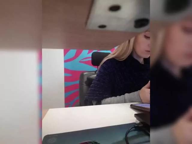 Angelinamik on BongaCams 
