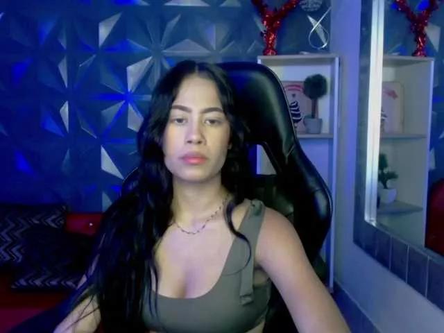 angelinatompson on BongaCams 