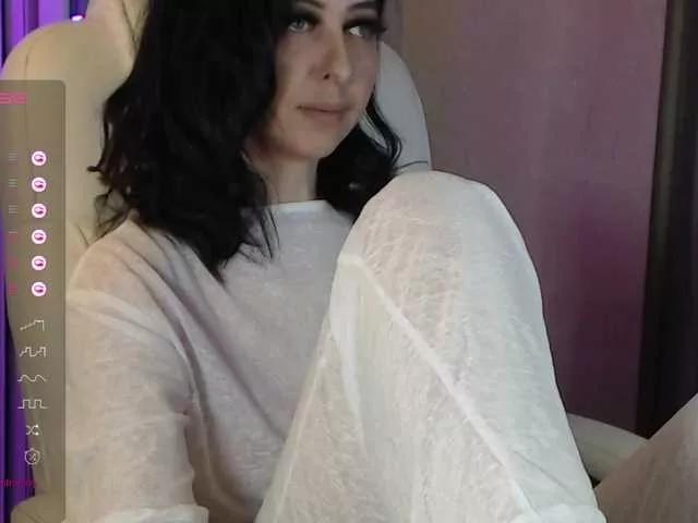 Aniiina on BongaCams 