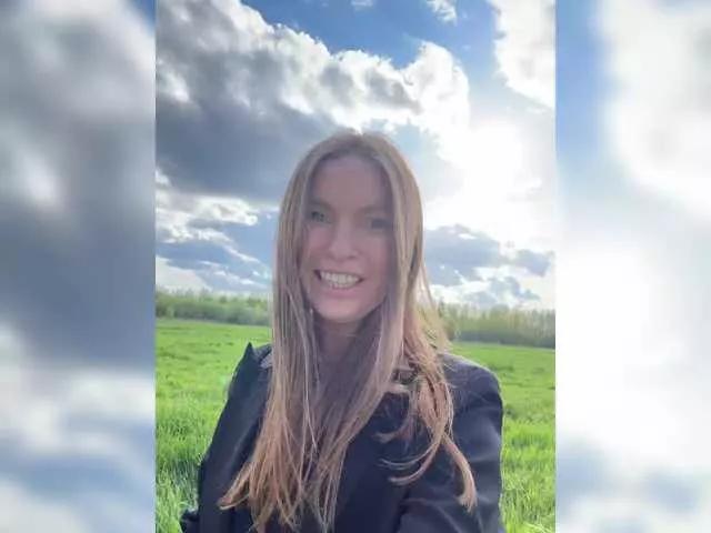 Freechat ann-den on BongaCams