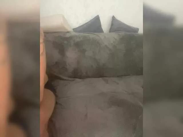 AnnaRoms12 on BongaCams 