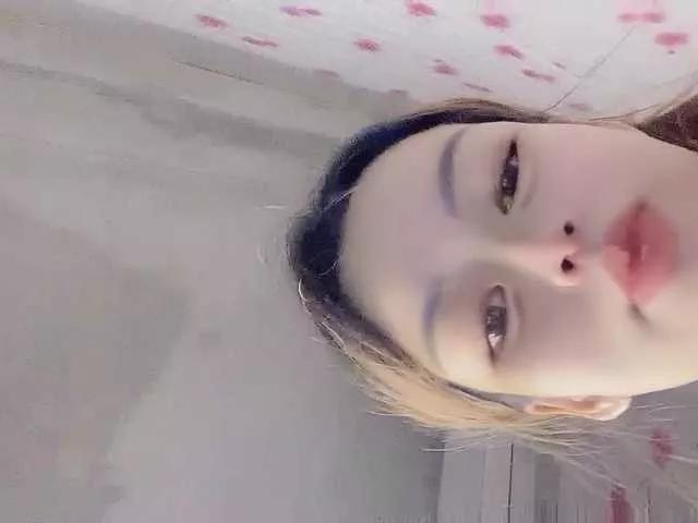 AnnaSexy18 on BongaCams 