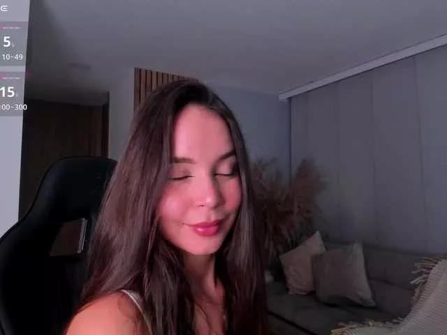 AnnieeHall on BongaCams 
