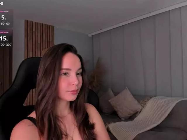 AnnieeHall on BongaCams 