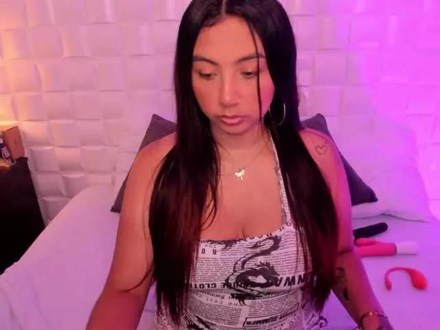 anny-rouse24 on BongaCams 