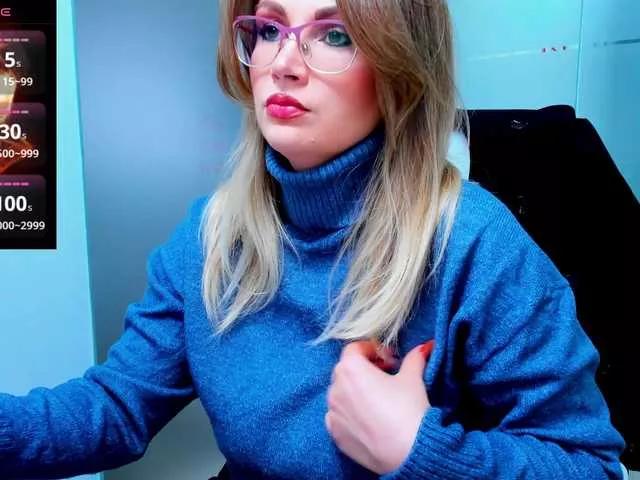 anyarosses on BongaCams 