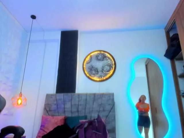 Ariadna-sc on BongaCams 