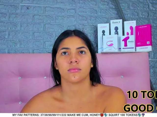 AriannaLewis on BongaCams 