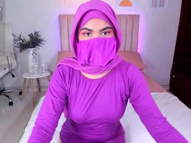Aura-cuutee on BongaCams 