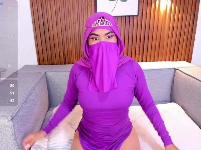 Aura-cuutee on BongaCams 