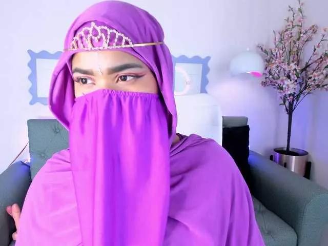 Aura-cuutee on BongaCams 