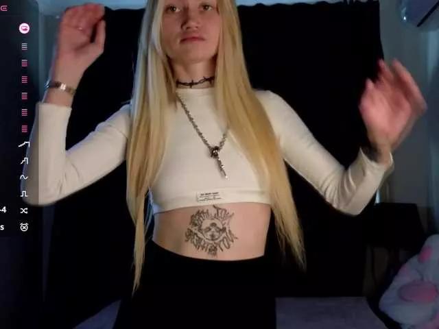 AvelinKkk on BongaCams 
