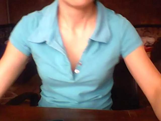 BabyLove4432 on BongaCams 