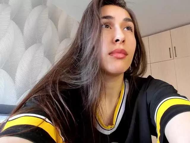 Bambiiiii on BongaCams 