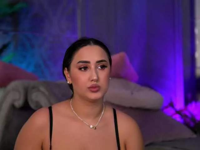 BellaDoyle on BongaCams 