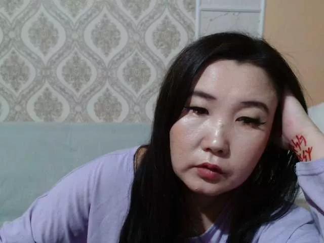 Bet-Lu on BongaCams 