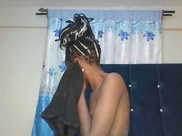 bigbaby004 on BongaCams 