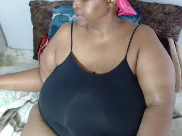 bootydiva83 on BongaCams 
