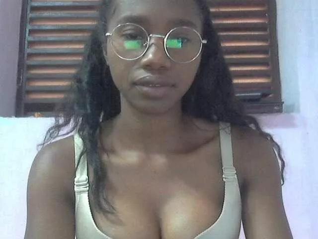 Brendah1 on BongaCams 
